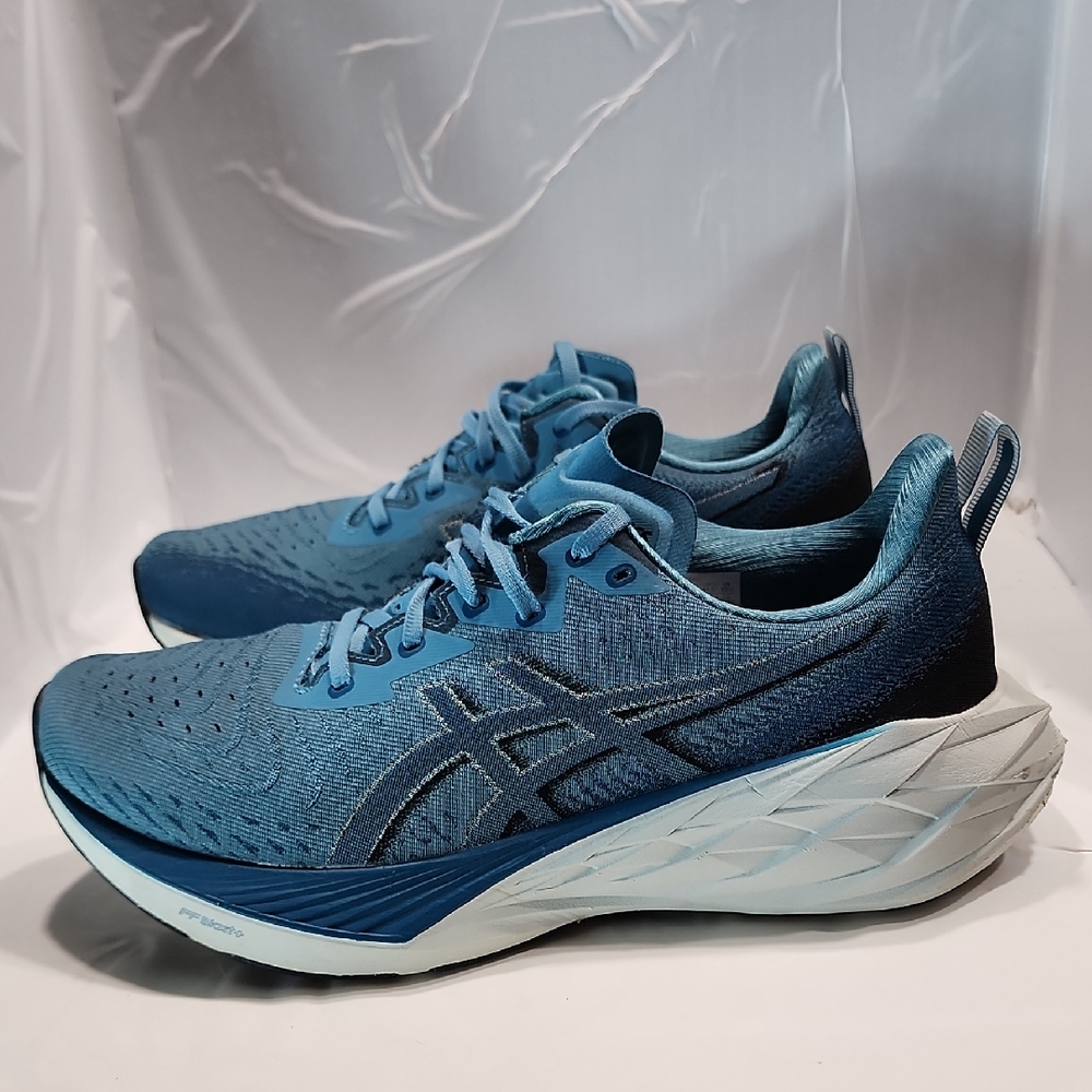 Asics Novablast 4 Men’s Size 10.5 Blue Teal Evening Teal Running Sneakers Shoes.